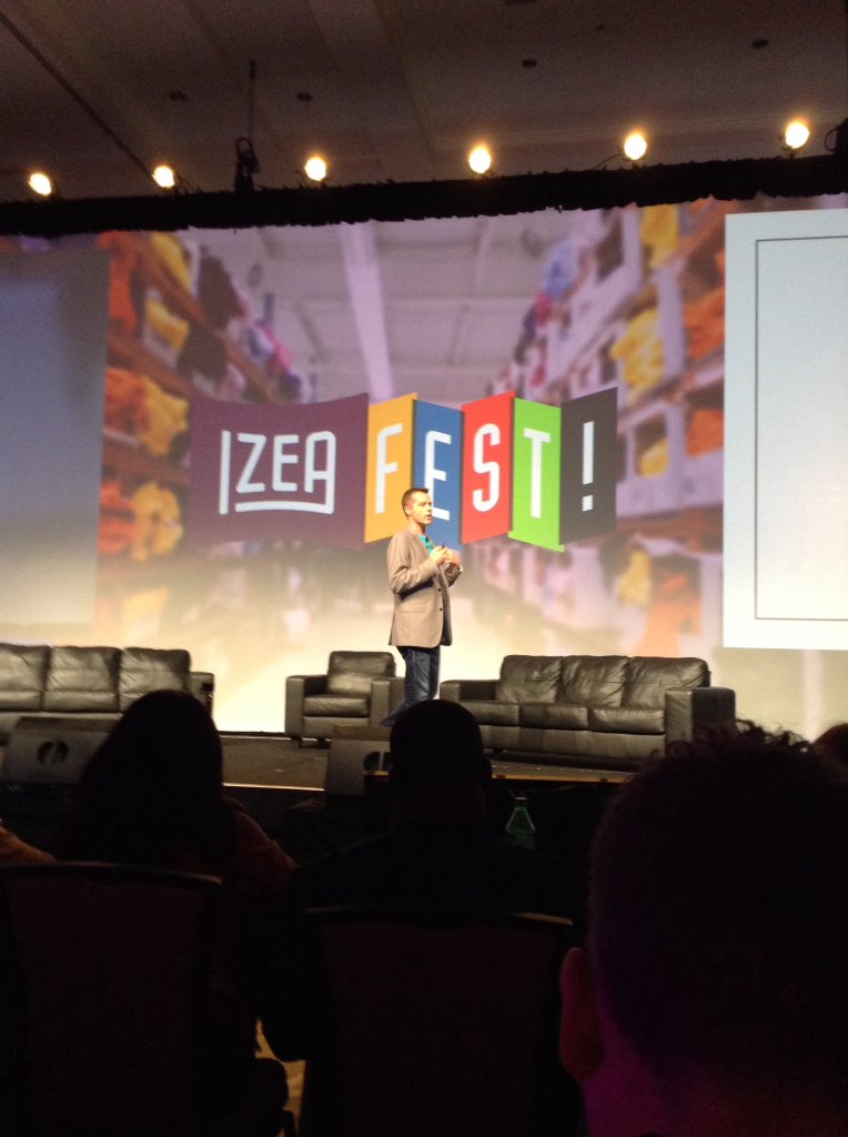 StanTheWoman_'s tweet photo. @joshkentCEO talking about breaking the lid 🙌🏾  #IZEAfest https://t.co/w6lvGjHSVu