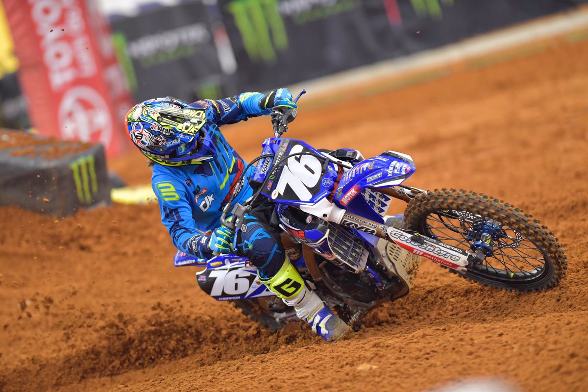 YamahaMotorUSA's tweet photo. Railing! @ScottChampion76 @BarnProsRacing Yamaha at @SupercrossLIVE #Texas #Yamaha #bLUcRU #dropthegate #SupercrossLIVE #bprmx https://t.co/Dgcn3mKFbj