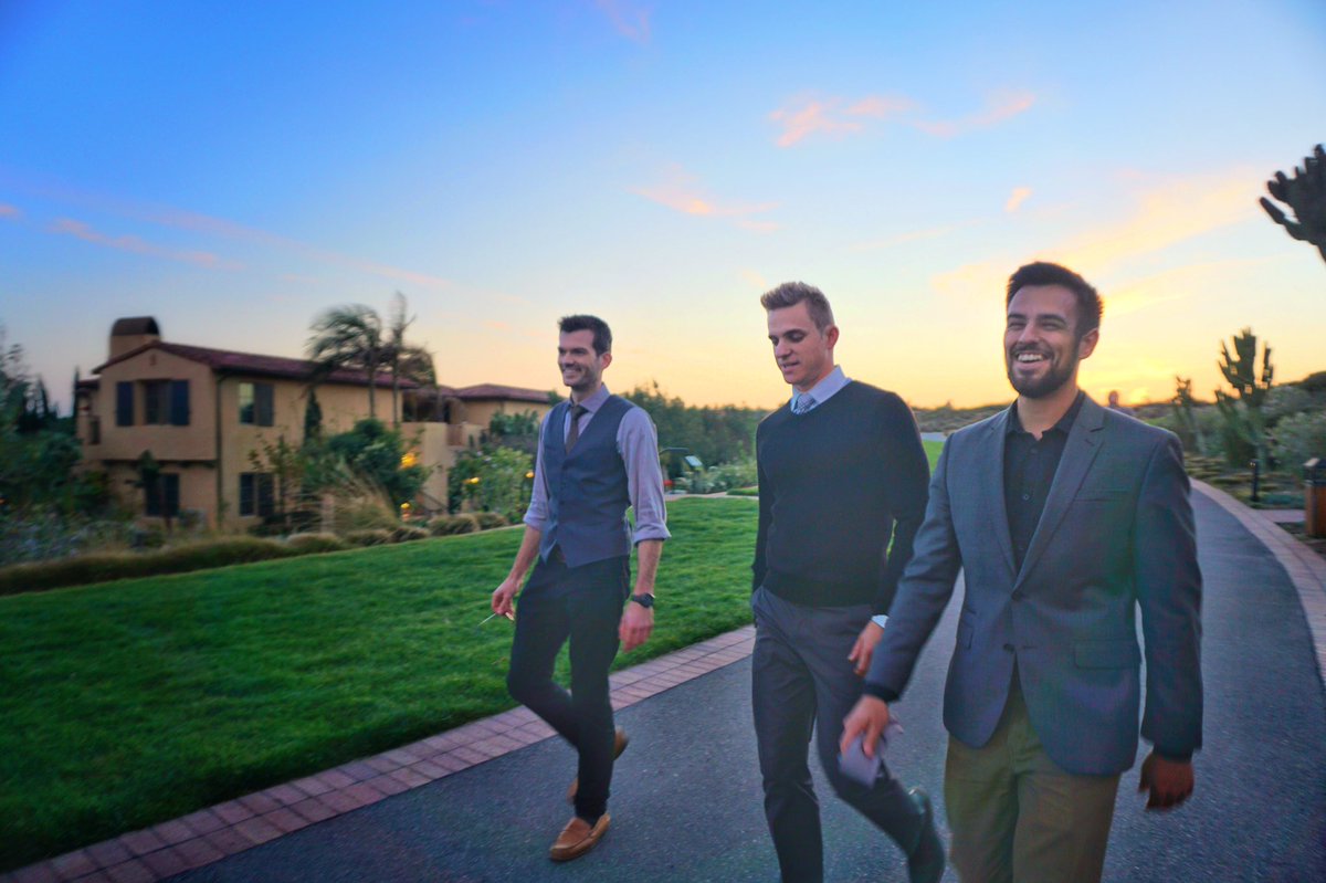 AaronDurr's tweet photo. @TerraneaResort Lobby Bar music tonight 7-10p !
@1stCallRobHall #StephenHaakerdrums #aarondurr #livemusic #terranea #pianopop https://t.co/zTYxOWpX5O