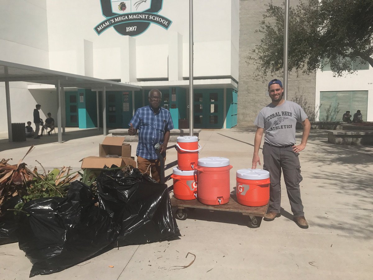 PTSACoralReefHS's tweet photo. Thank you to Ms. Margolis &amp; CRHS Athletics Dept. for the use of their water coolers for our Beautification Day!  .@sr_reef  @reefathletics https://t.co/2OjFCQNfs8