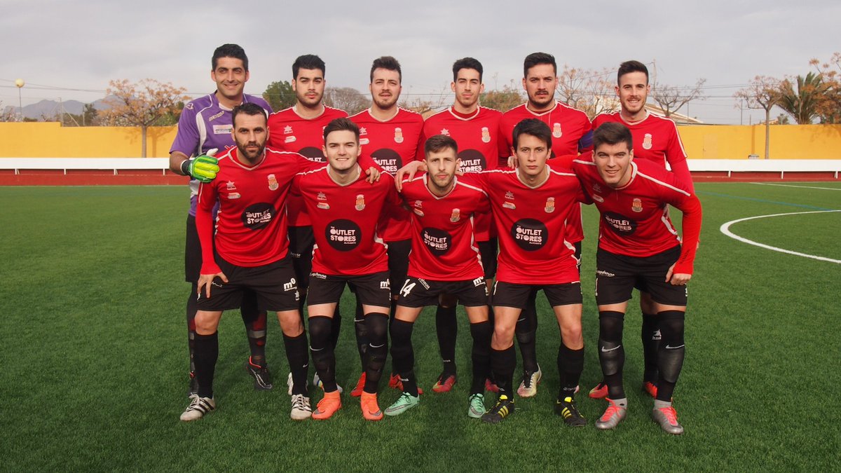 jovesanvicente's tweet photo. La falta de acierto condena con crueldad al Jove

Crónica del partido ante el @UDPetrelenseCF aquí: https://t.co/6nx3yOf6mB
#VamosJove https://t.co/sPdbcrIt7g