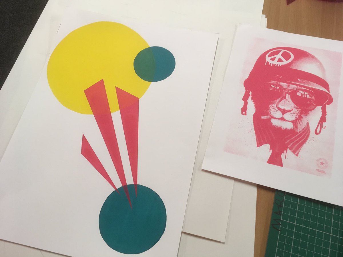 FLHSgraphics's tweet image. An excellent day printing @leigh_hackspace with @fitzclair learnt some great new tricks! I'll be coming back soon!