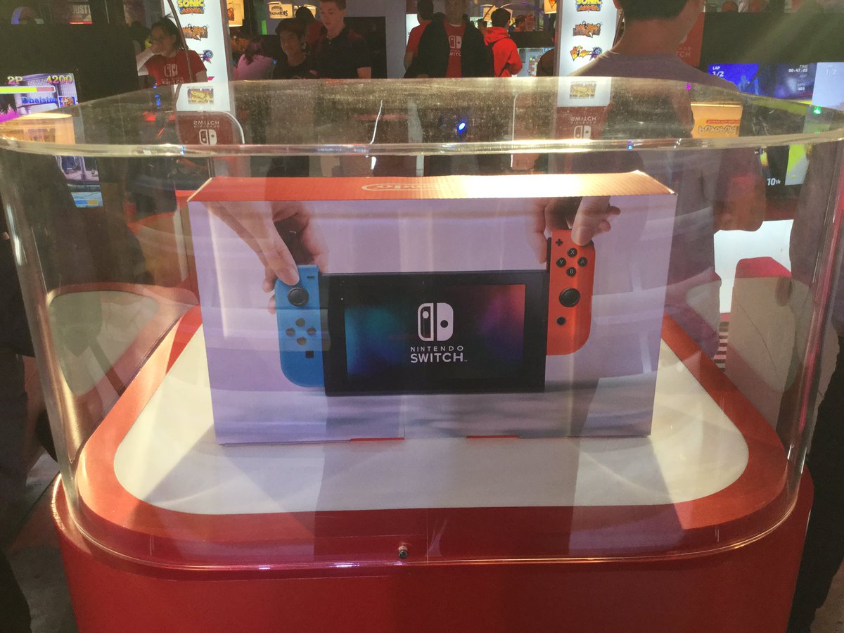 GWOtaku's tweet photo. Nintendo Switch packaging #nintendo #NintendoSwitchPresentation #nintendoswitch https://t.co/SxyZdAF45Y