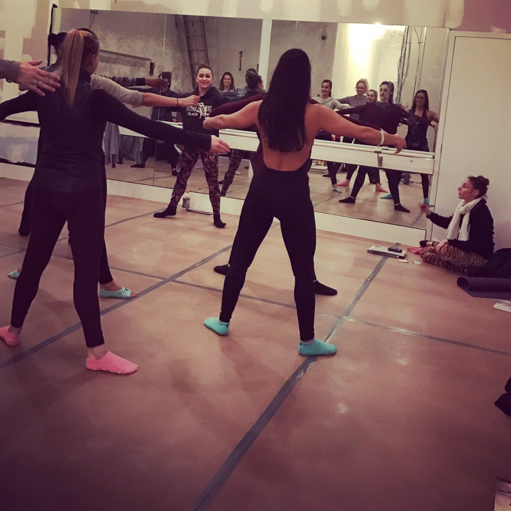 XtendBarreTri's tweet photo. Hello 🌎 world! Our #coreteam is #training #fivedaytraining #xtendbarre @Xtend_Barre #pilates #barreclass #barrestudio #fitnessstudio #fitfam https://t.co/UnUW43owZM
