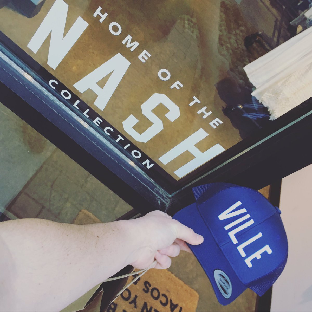 CuppedUp615's tweet photo. Check out the @TheNASHColl just don't forget the #Ville https://t.co/4r4a4ojZpM