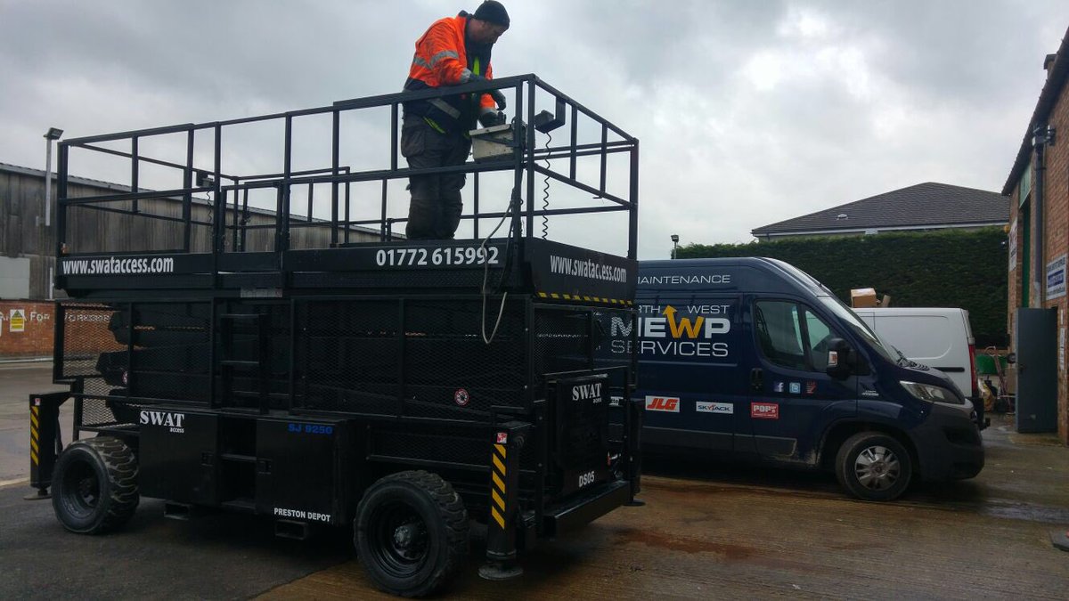 nwmewpservices's tweet image. New axle fitted to this Skyjack 9250 and a few other repairs completed on a Couple of other machines. #allinadayswork