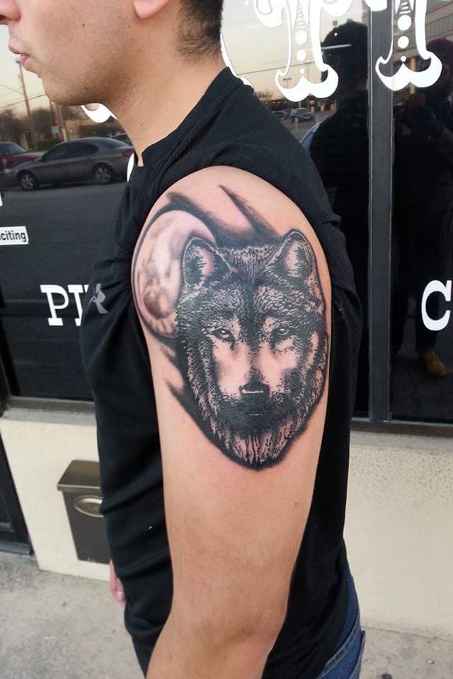 SABoardwalk's tweet photo. Tattoos by Bobby!! https://t.co/HfYXUdssBV