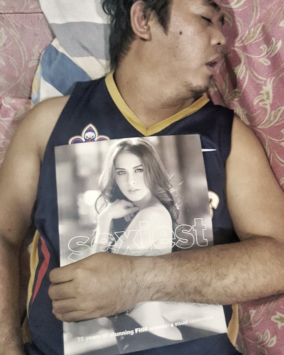 morkymarkmark's tweet photo. My injured brother is sleeping soundly. I wonder why? #FHM #FHMsexiest #pinoy #FHMPH #FHMCelebrating15years #marianrivera https://t.co/NsQV1NVcUN