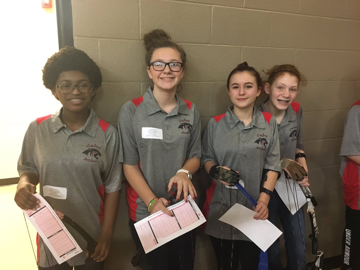 ms_zimmerman's tweet photo. Flight #2 is up at regionals! @CJHSPanthers @CJHSArchery https://t.co/uhpSc1aPXJ