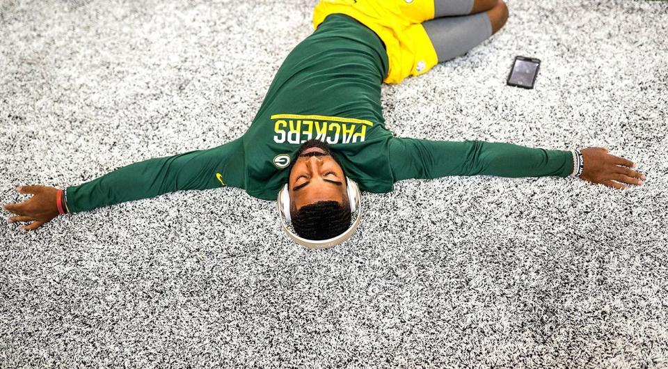 packers's tweet photo. #Packers photographer @evansiegle shares some more of his favorite photos from the 2016 season.

📷: https://t.co/bnNshWEqRS https://t.co/nqhirsuodv