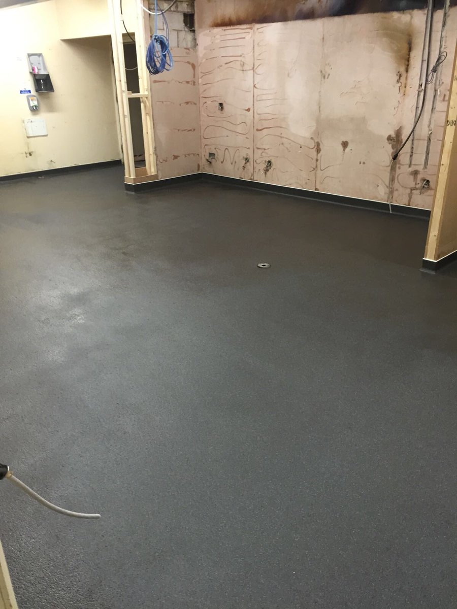Cws_flooringltd's tweet photo. @MarstonsPLC #womborne #nationalflooring #degafloor #resin #resinflooring #FBsystem infilled, scratchcoat, system installed #finishedpic https://t.co/QH77bvPg2O
