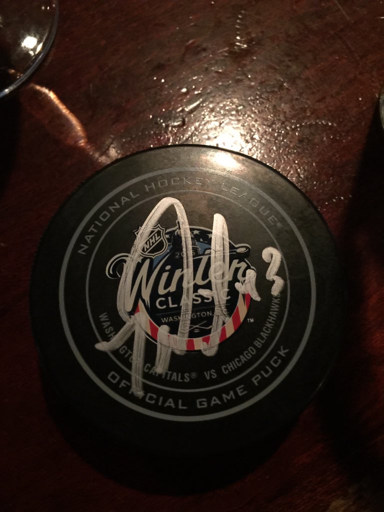 I_Blank_You's tweet photo. @WolfferWine #cider Gifted from @RFDLoveTheBeer #CapsOnTap #CapsDucks @tom_wilso Score 4 prizes #hockey @Capsfan8914 <3 our #friends https://t.co/P1gIn81Ejg