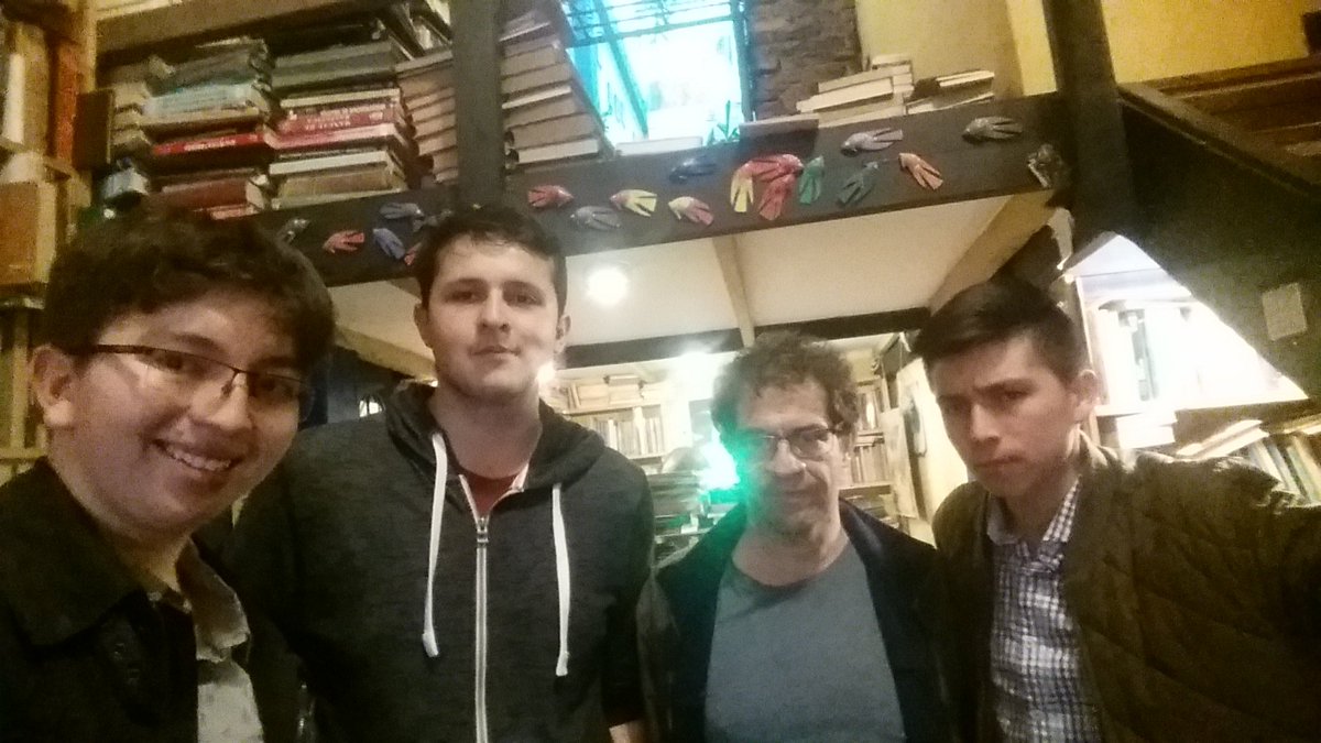 UssaCortes's tweet photo. #merlinur @JLodemesa Darío Rojas, Camilo Zabala, Julian Cortés y el librero señor Salico. https://t.co/MHJOgfaA8B