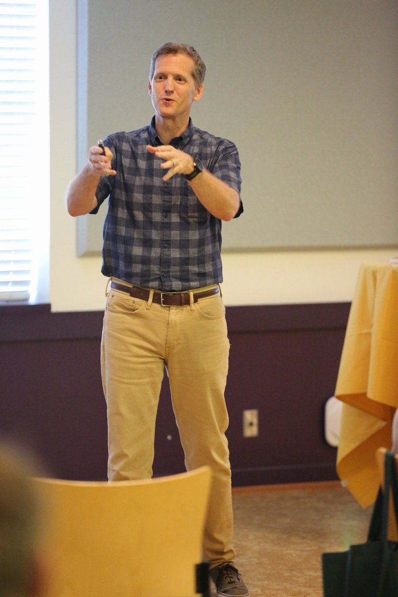 RAndersonTexas's tweet photo. . @thomsinger motivating product pros at #PCATX18 https://t.co/fyQpv25ROu