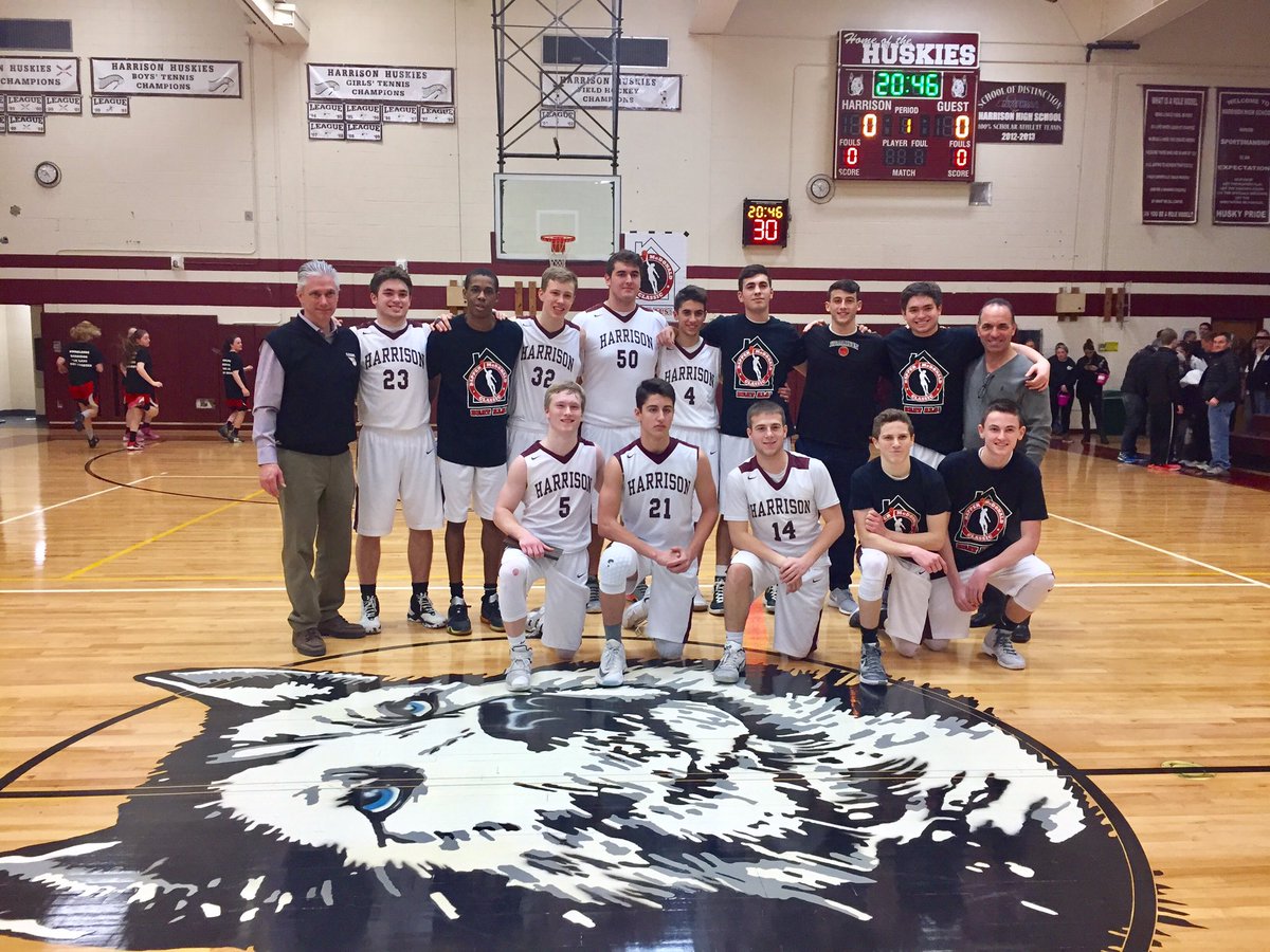DapperClassic's tweet photo. Congrats to the Harrison Huskies for their 63-59 win against the Port Chester Rams in Game 2! 🏆🏀 #dapperclassic https://t.co/b3Nx88eXcM