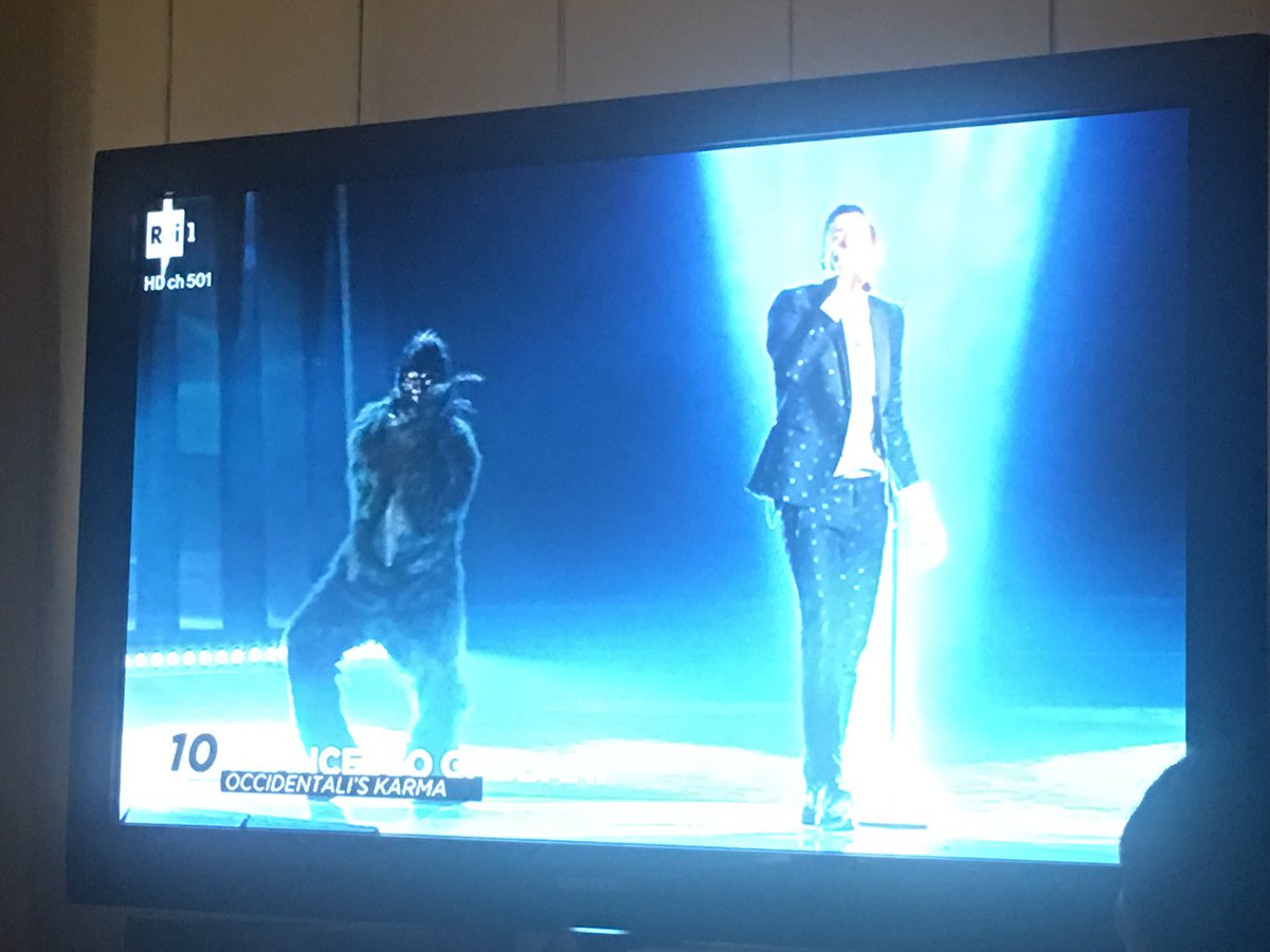 marcoanelli's tweet photo. Quando la musica diverte!!! #Francescogabbani #sanremo2017 sei il 🔝🔝🔝🔝 https://t.co/JCjMsZuNqn