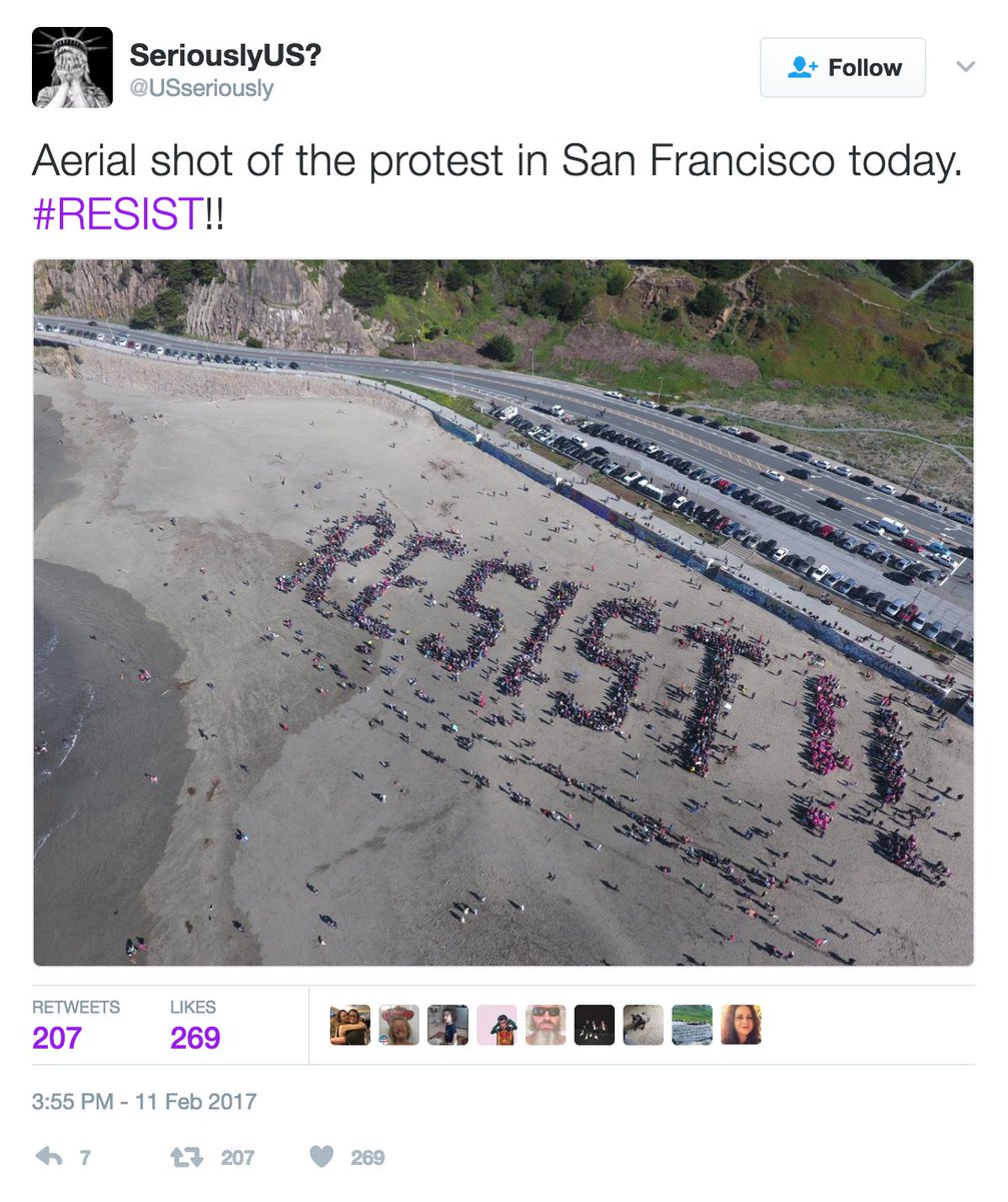 splinter_news's tweet photo. "Resist!!"

Hundreds of people took to the shores of San Francisco's Ocean Beach to send Trump a reminder of what he's up against: https://t.co/xYTl4ua6s5
