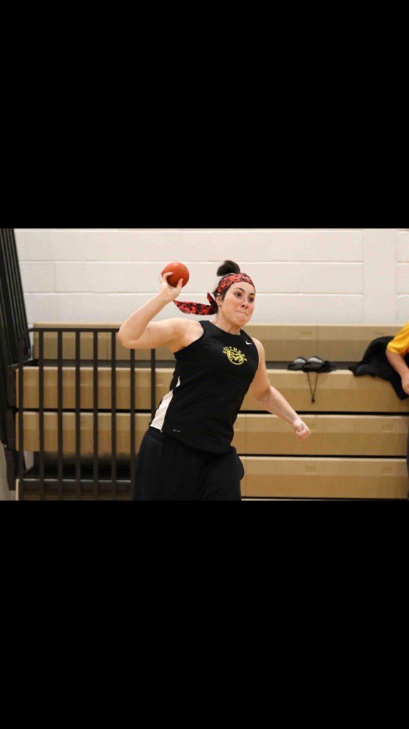 DonohueJr's tweet photo. Congrats @HammerTrackClub Justine Hosszu on breaking school record indoor shot put w/ throw of 40'2 #TeamLarson https://t.co/C0QtZszUSr