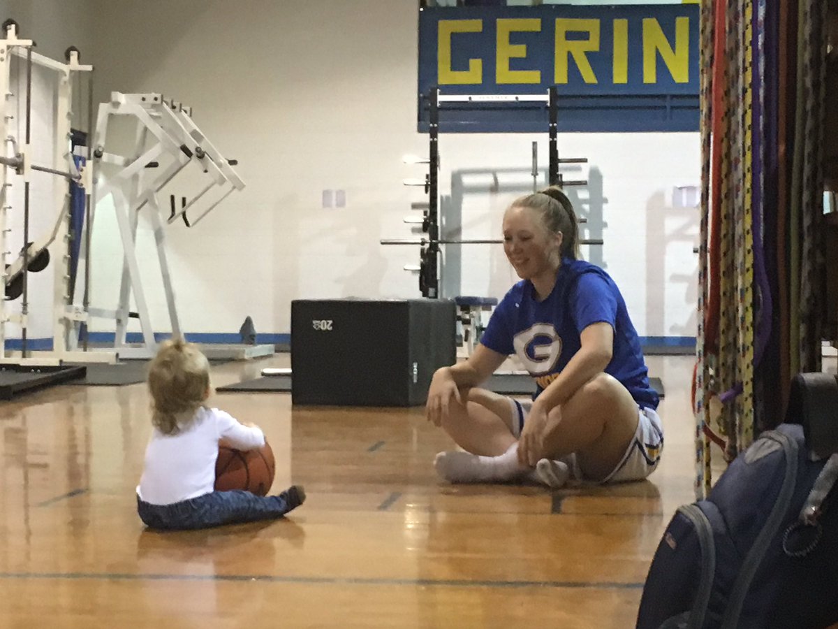 CoachFreeburg's tweet photo. This coaching thing is bigger than basketball, it's about family! #GTownPride https://t.co/g4OwHRCbK2
