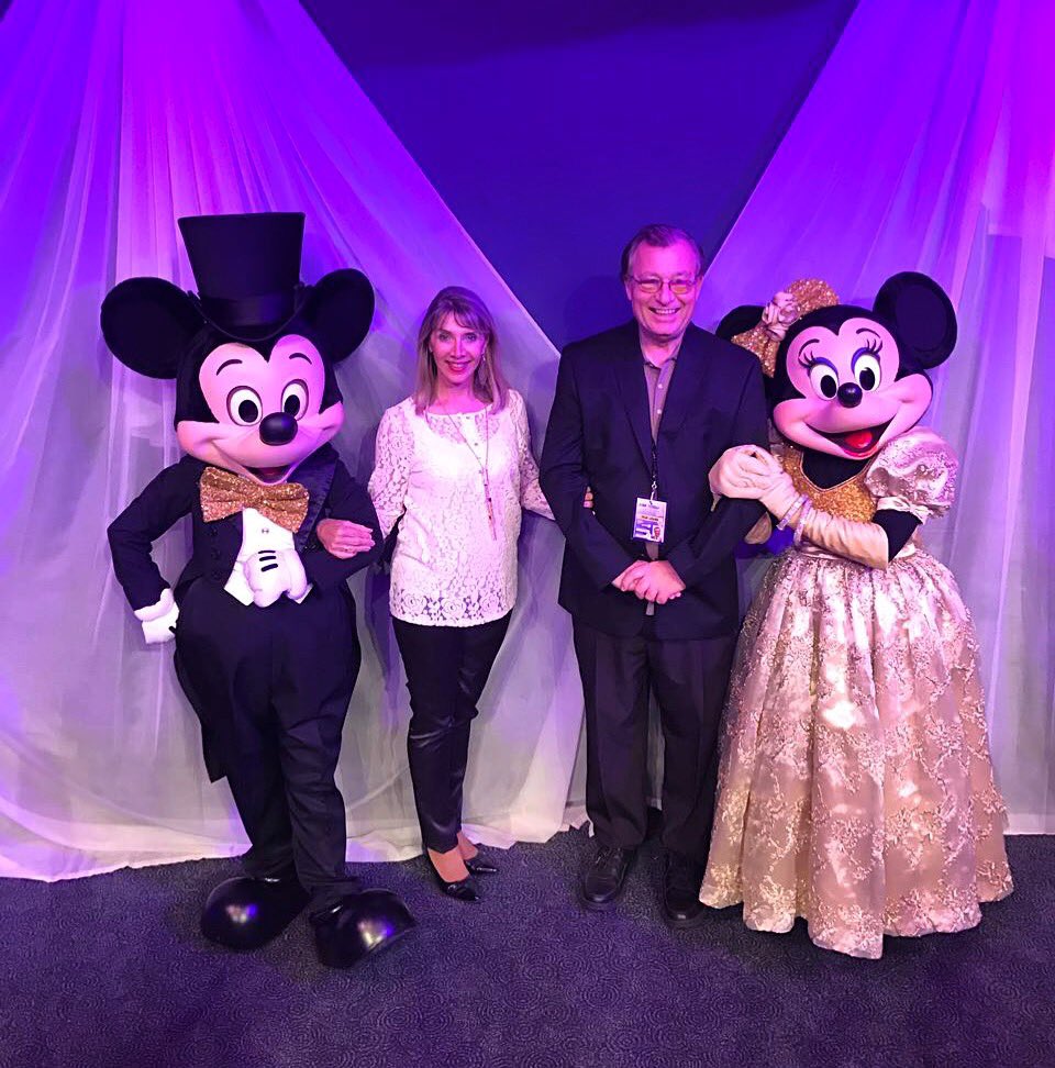 ME_Toselli's tweet photo. ¿Los reconocen? ❤😍 #DisneyAndME https://t.co/r6MmtXFyLR
