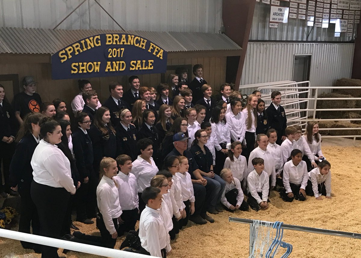 MrsPluchino's tweet photo. ❤️ our supporters #communityof learners @SBISD @ScottMuri @SpringbranchFFA @goodson31 @SBISDCommunity @dannygex1 @CSASBISD https://t.co/7YOfkvWIKK