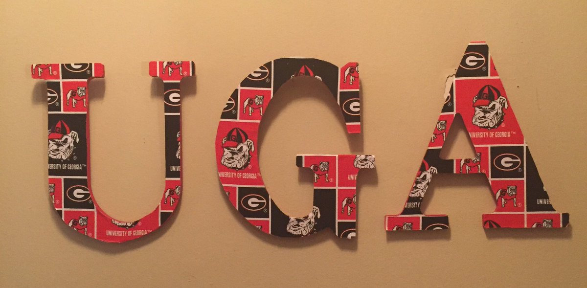 jazzygrl30's tweet photo. Do you have a Favorite Team?!?We can get one made with Letters and Favorite Team Material on it. #UGA #InboxToOrder https://t.co/W0Otcy2kuA