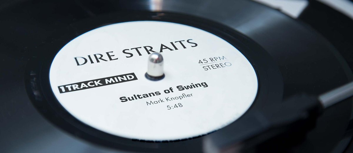 Fender (@fender) on Twitter photo .<a href="/MarkKnopfler/">Mark Knopfler</a>'s fingerstyle mastery on 'Sultans of Swing': bit.ly/2kFFWES
#DireStraits #MarkKnopfler .<a href="/MarkKnopfler/">Mark Knopfler</a>'s fingerstyle mastery on 'Sultans of Swing': bit.ly/2kFFWES
#DireStraits #MarkKnopfler