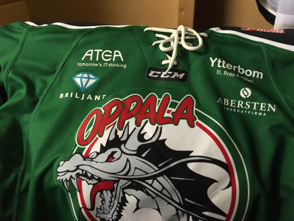pstromming's tweet photo. Gameday &amp; derby !!
Ett laddat Oppala möter Hofors som har nån slags formtopp där alla pratar Hofors?
16.00 Gavlerinken A-hallen #SVT #glory https://t.co/Fi5DbENvZs