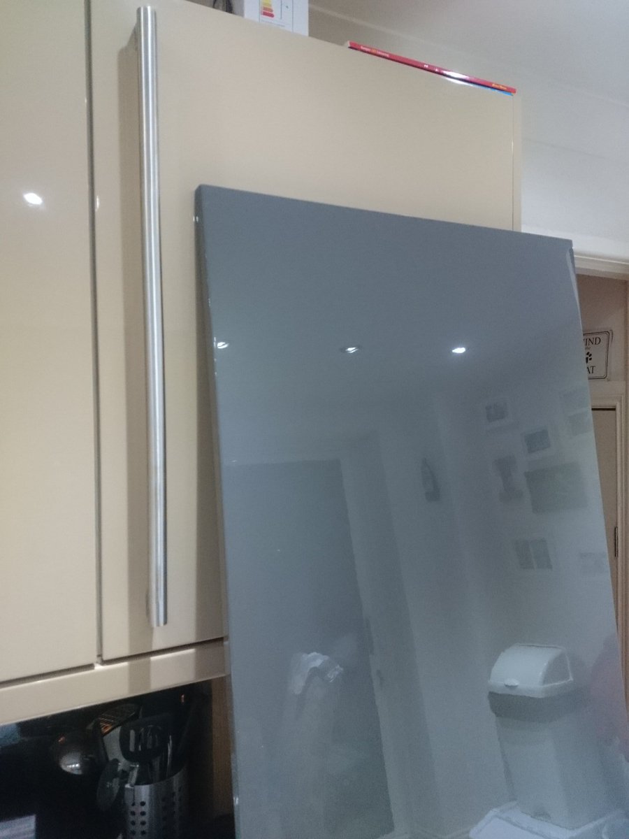 CromartyAndrew's tweet photo. Cheers @IKEAUK for #bargaincorner, just pillaged your Warrington store for enough bits to refit out our kitchen for less than £30! https://t.co/pQt9CgrsWa