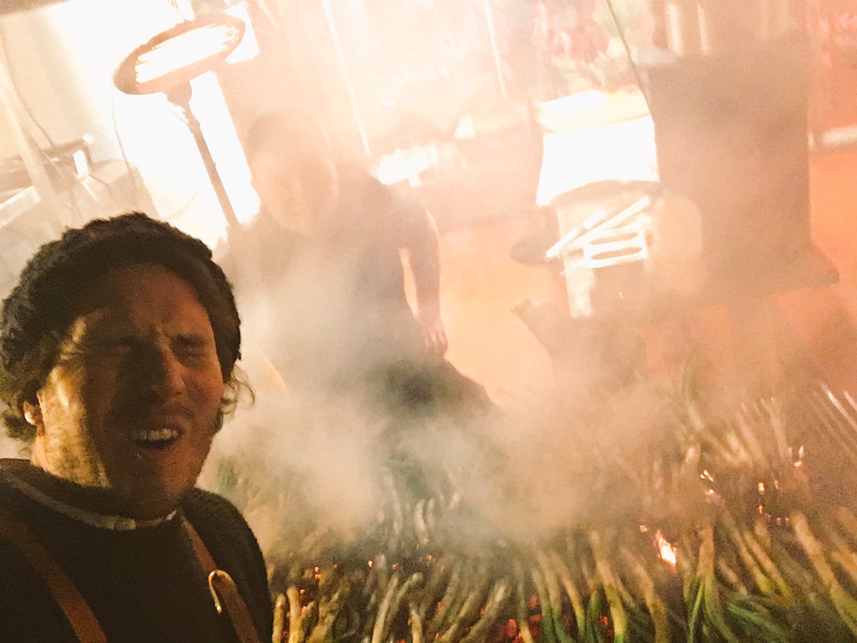 Smoking onions #Calçotada