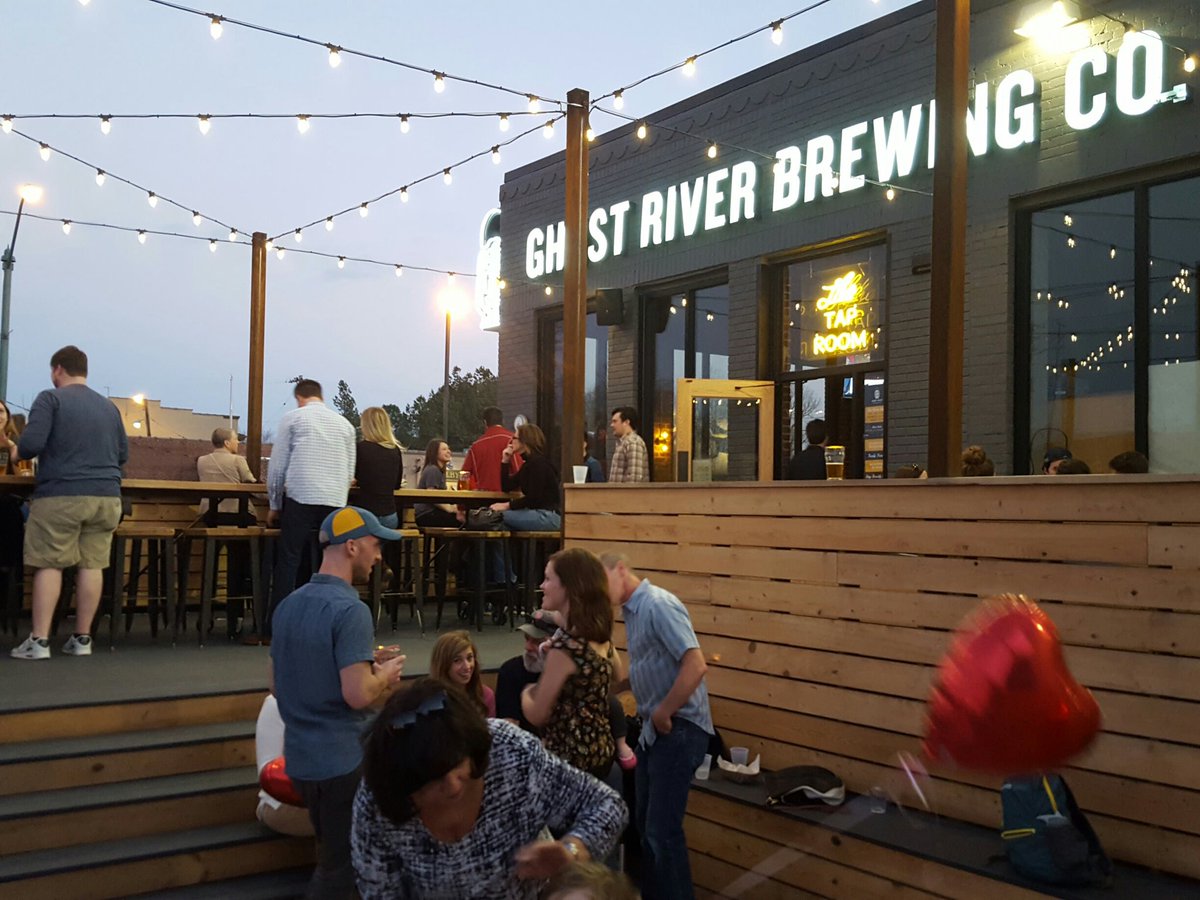 Blakeandbrew's tweet photo. I don't know how to say this... but we returned to @GhostRiverBrew If I pull a re-return... shame on me. #drinklocal #chocolateorgasm https://t.co/ZZv7gp8Dvw