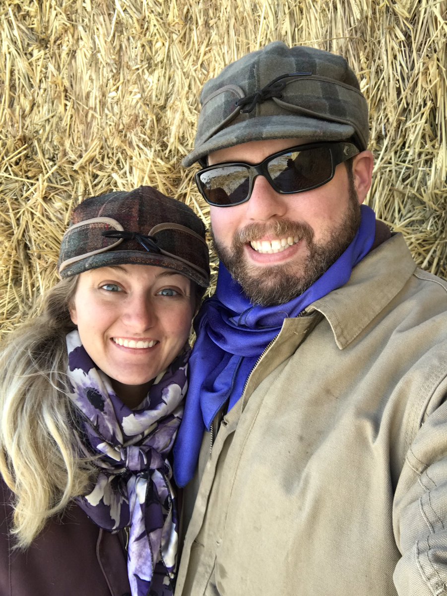 lgmcgarva's tweet photo. Here's our #StormyKromer #Valentines photo!! ❤💁🏼😍 https://t.co/MCfmRKxiX2