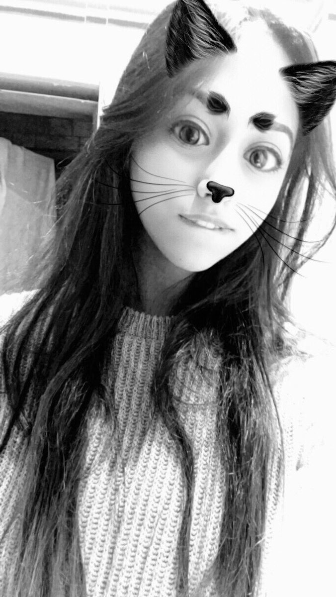 Nalaurens's tweet photo. Kinda obsessed with that kitty filter but halooo🐣 https://t.co/t5bgZBnRul