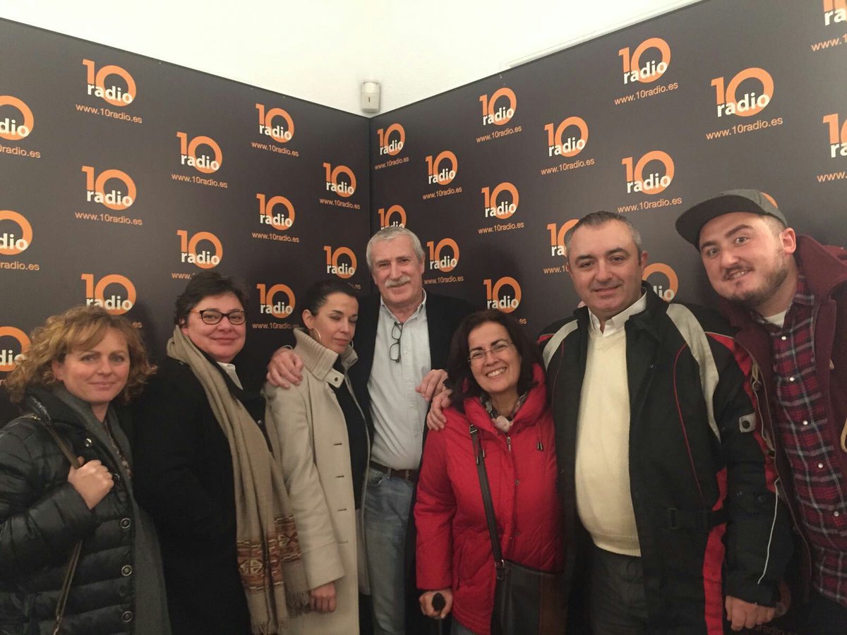 Sazonando's tweet photo. #ElColorDeViajar en @_10radio con @evacelada @evarodrigo26 @MariaGMolina @AnaBGonzlezPino @miguelvallemxm @RevistaTural @fsedeno https://t.co/KCP2SjB8hy