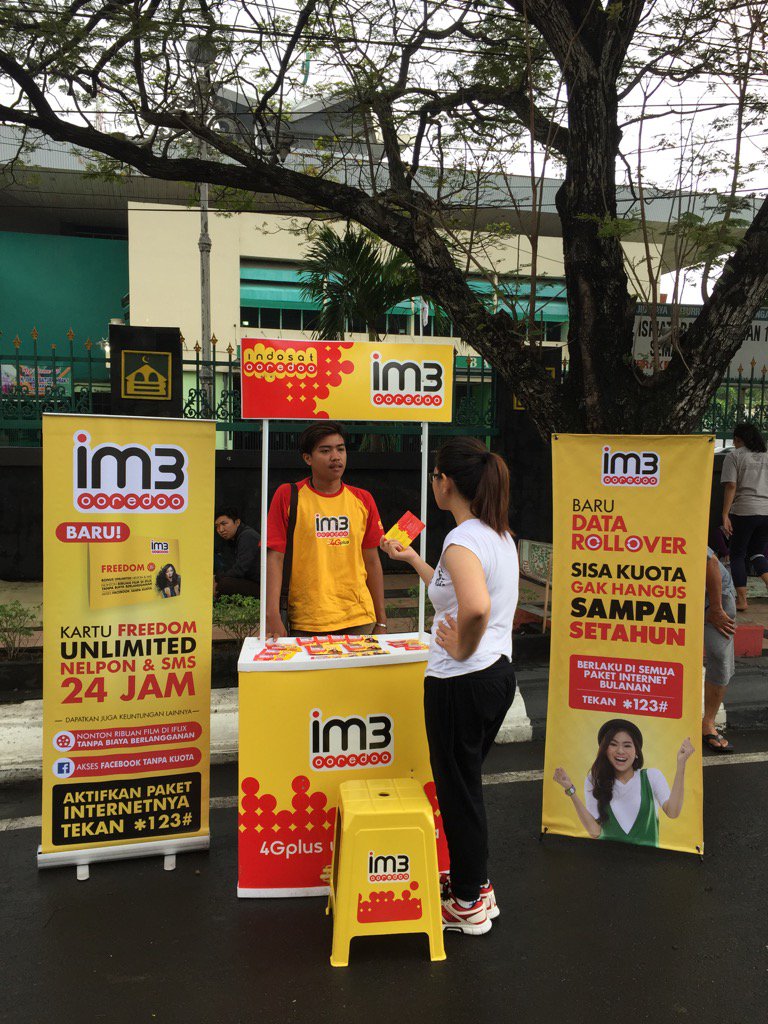 endahhalwa's tweet photo. Habis senam kakak beli dulu IM3 Ooredoo, terima kasih kakak #im3semaranginner @IM3OoredooJTG https://t.co/2nIy7fgwEd