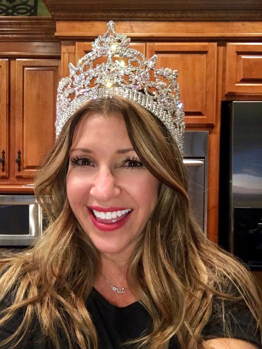 laurennmcgough's tweet photo. We all know who the real Miss Mardi Gras is #queentiff https://t.co/wnvtgSbuPt