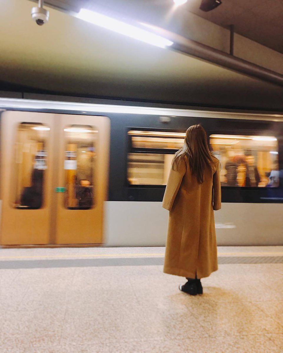 BasedChorong's tweet photo. Seems like the poster of a film 😅😅

"Lost in translation" starring Park Chorong 😅😜 https://t.co/vYjTuNxg6k
