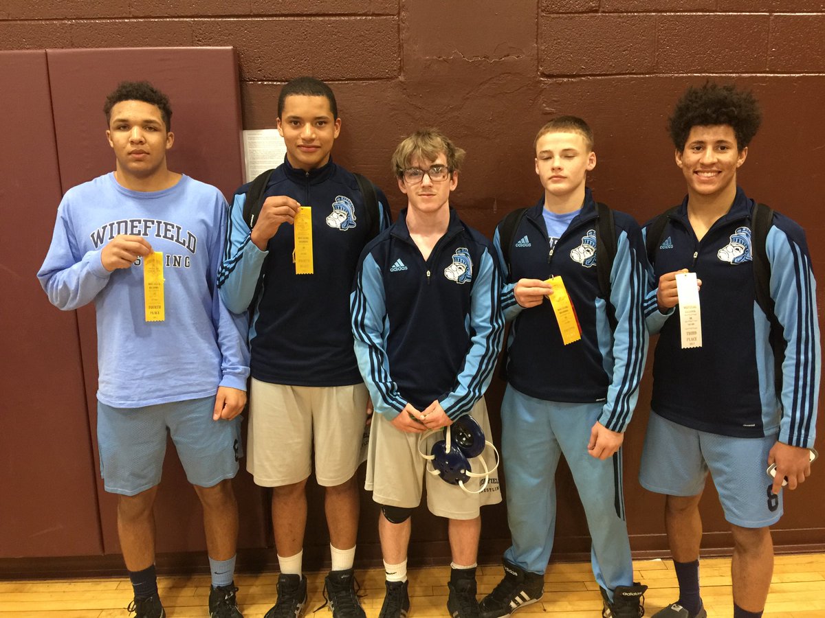 whsgladiators's tweet photo. Wrestlers Jason Ferari 4th, Seth Long 5th, Elijah Whatley 3rd,
John Underwood 4th, Nathan Daniel 4th qualified for STATE! Way to go Glads! https://t.co/iwkeL5SQdh