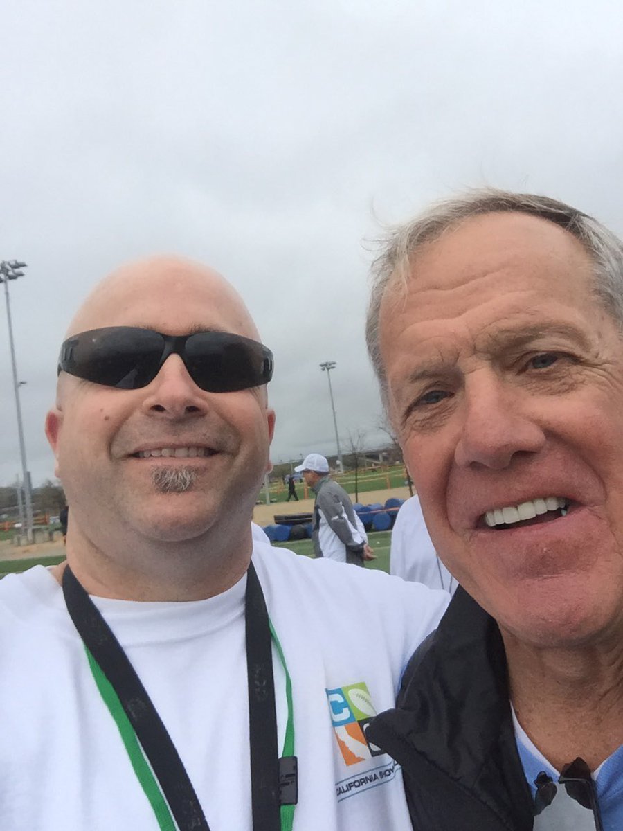 CoachIanOL's tweet photo. Coaching with UCLA HC Terry Donahue!  CA Showcase! https://t.co/37vn8RQfKJ