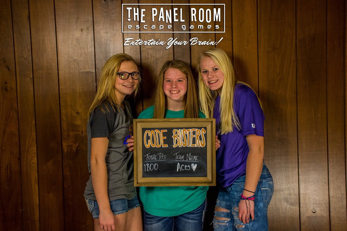 Thanks for coming out, Team 'Aces❤️'! #stjosephmo #escaperoom #stjoemo