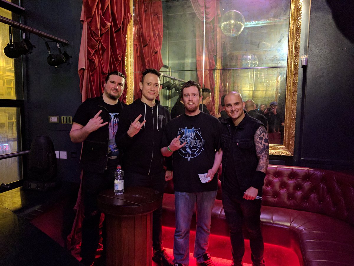 MarkDempsey89's tweet photo. @TriviumOfficial blew my mind tonight! Finally got a plectrum Matt used and got to meet them too!  #trivium https://t.co/kPRb40AYLx