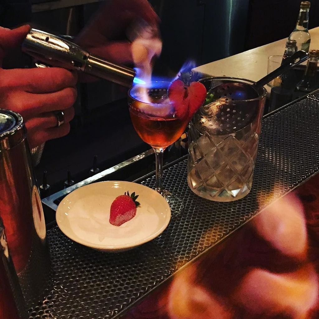 ClockBarSF's tweet image. Our Valentine's Day special, Absinthe Make The Heart Grow Fonder, is #lit with @sincitybar… ift.tt/2lBvZWn