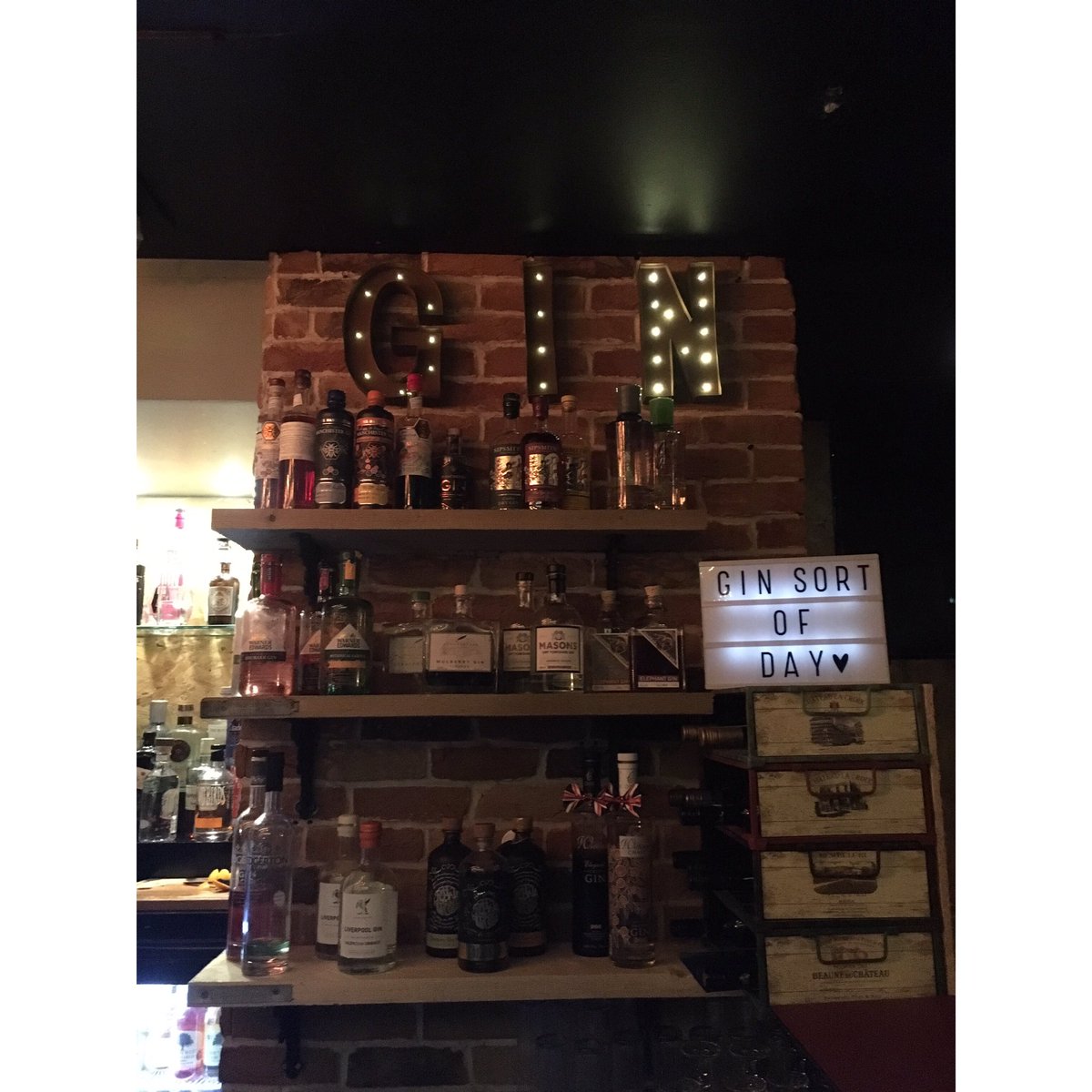 The 'Family' shelf here <a href="/VaultGin/">The Gin vault</a> <a href="/MCRgin/">Manchester Gin</a> <a href="/Zymurgorium/">Zymurgorium</a> <a href="/sipsmith/">Sipsmith Gin</a> @GVineGins <a href="/warner_edwards/">Warner Edwards</a> <a href="/shakedistillery/">Shakespeare Distillery</a> @YorkshireGin @ElephantGin