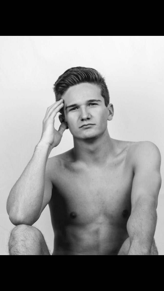 Kalli_Elizzz's tweet photo. y'all @prestoncook3 was chiseled to perfection 😍🔥 #slayyy #myboo #yassdaddy https://t.co/9pexsadFGF