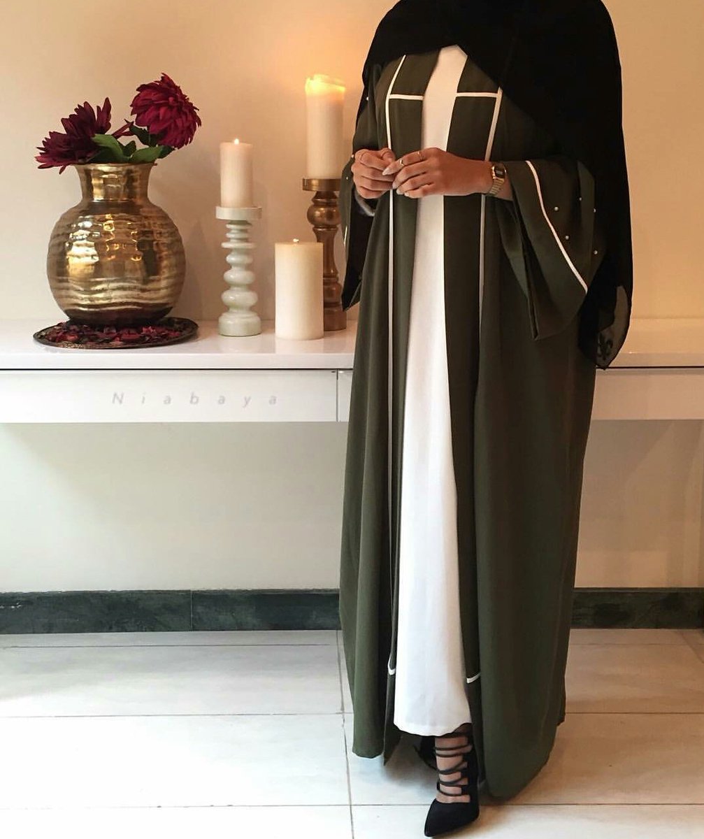 _iqraan's tweet photo. Hijabis can't dress well, said no one ever. https://t.co/5MFXazmjXi