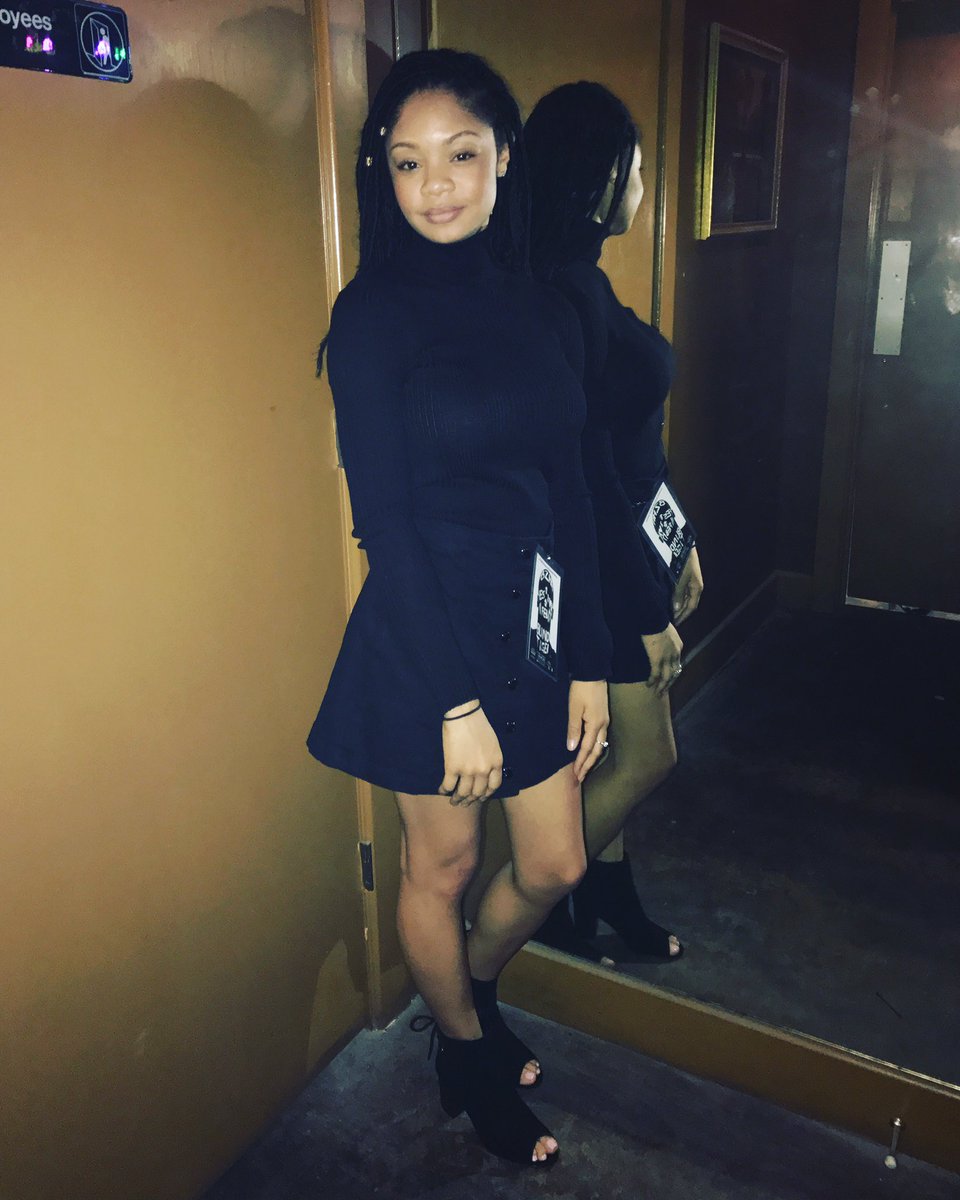 Brondayy's tweet photo. #black2hiphop https://t.co/5Y4WeLc7wF