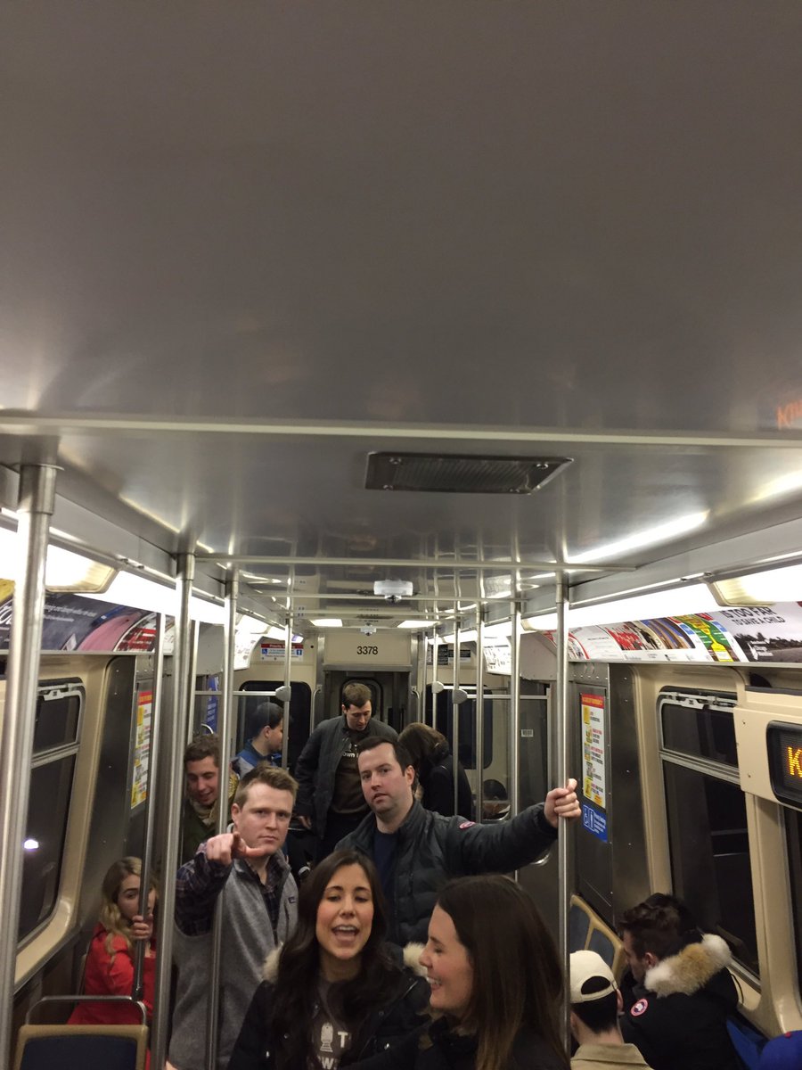 BrownLnBarCrawl's tweet photo. Despite the chirps, this photo was taken https://t.co/SH8SPHyKZV