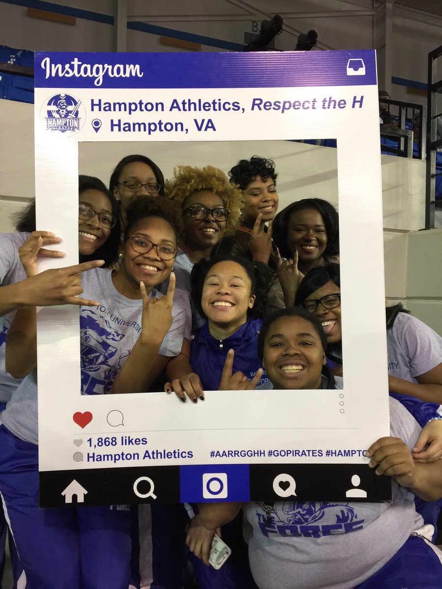 Tonight with our sisters from Morgan State and Howard at the #RealHU game! 💙💛