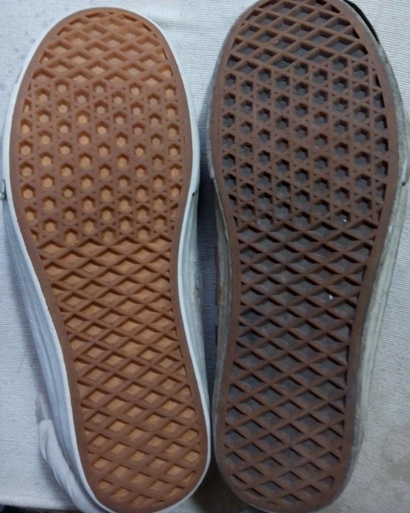 DrysneaCLN's tweet photo. Hari ini seluruh store @drysnea tutup, dan kembali buka seperti biasa esok hari. 
Happy Weekend. 
#cucisepatu #jakarta https://t.co/tJU2qTJC9s