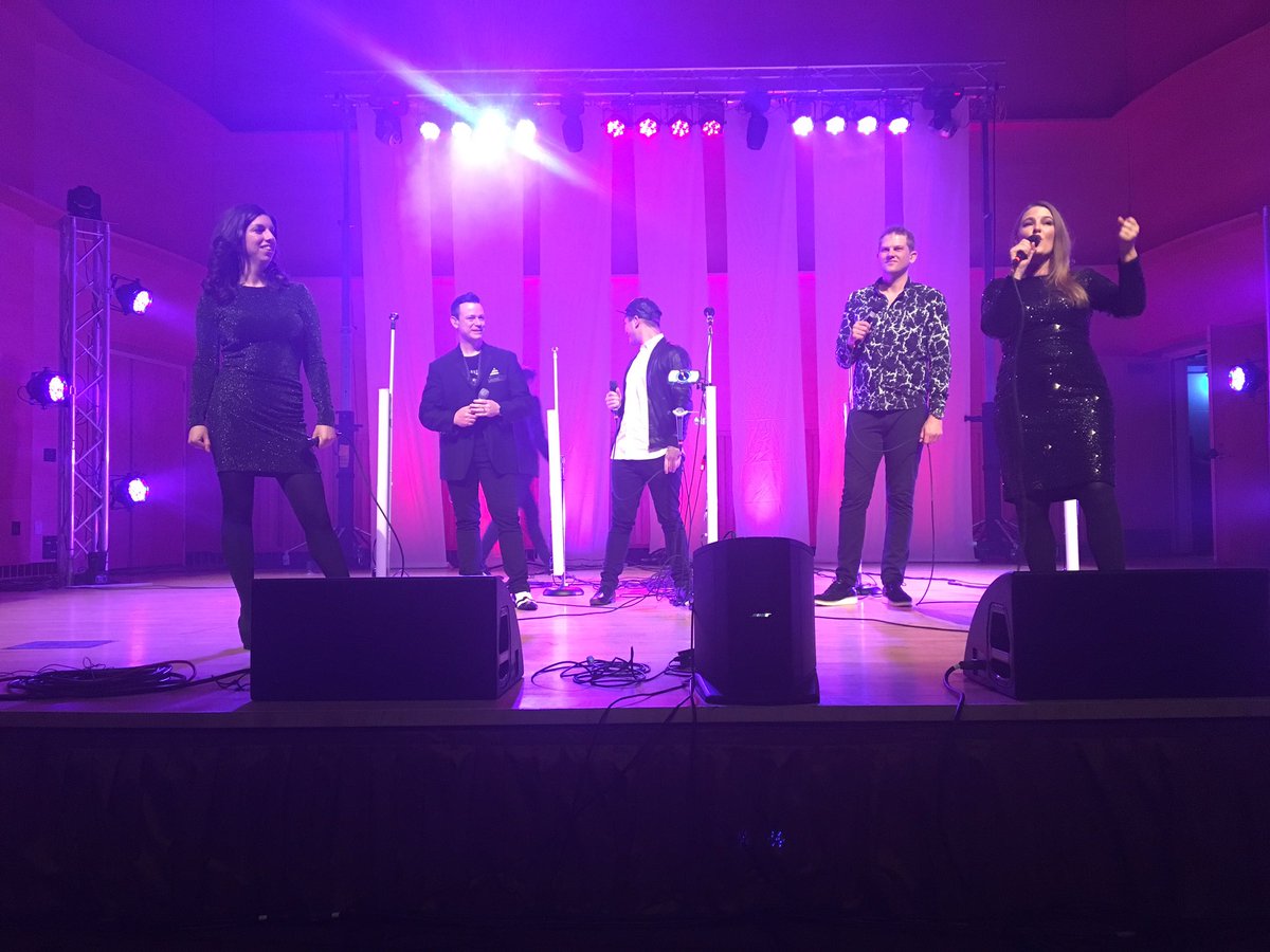 dianasunglasses's tweet image. @JonathanMinkoff joining @Postyr on stage! I'm so excited!!!!